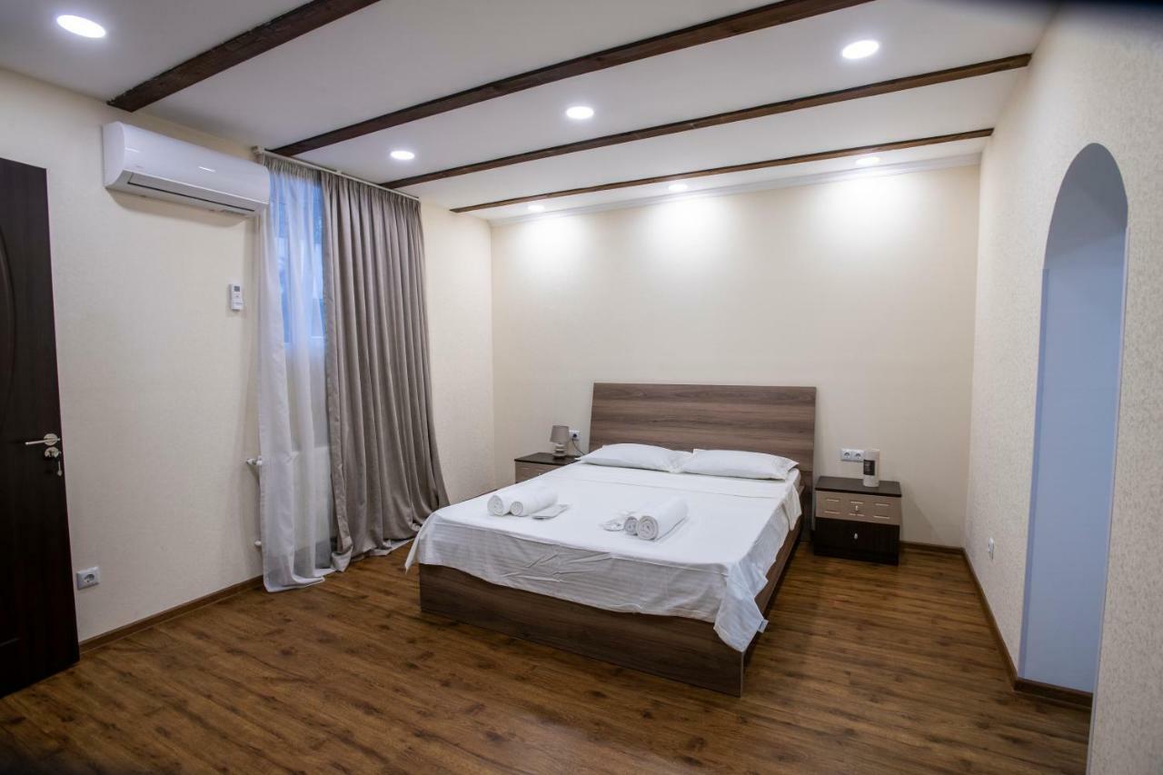 Dada - Cozy Apartment In The Center Of Tbilisi Eksteriør billede